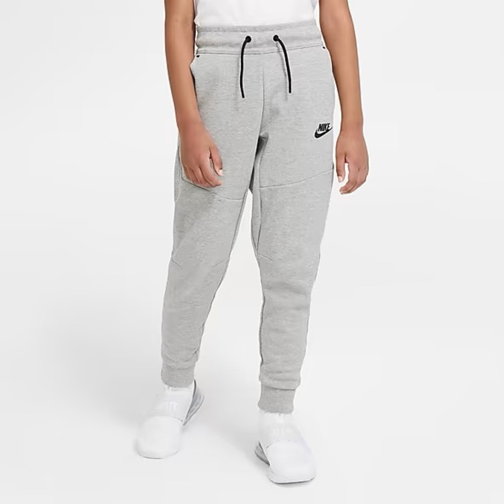 Nike men’s sports tech fleece pants. Size M. Gray.